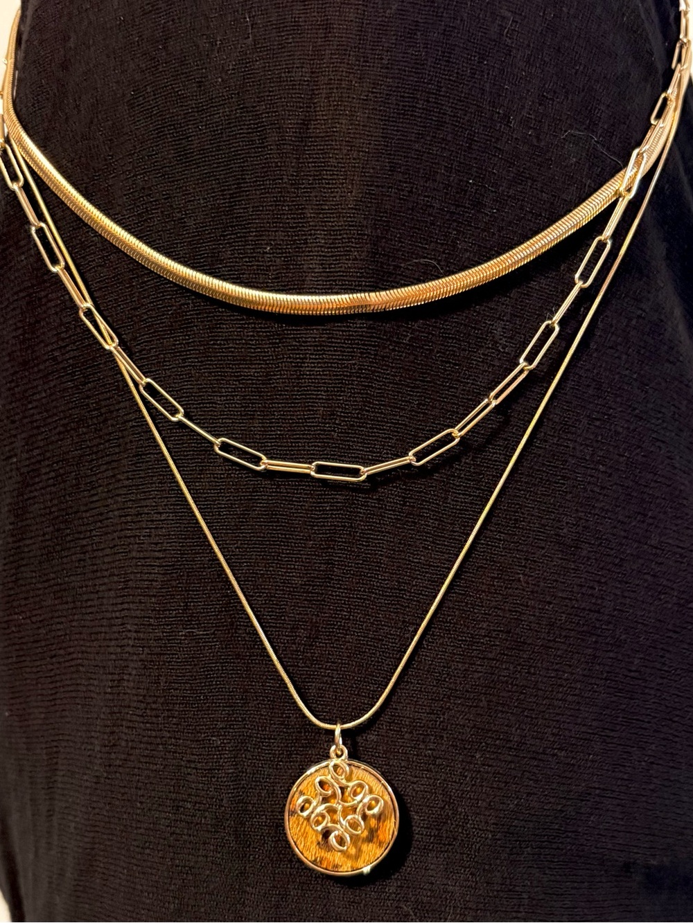 Gold Layered Leopard Print Pendant Necklace Set -  Gold Tone Women's Jewelry
